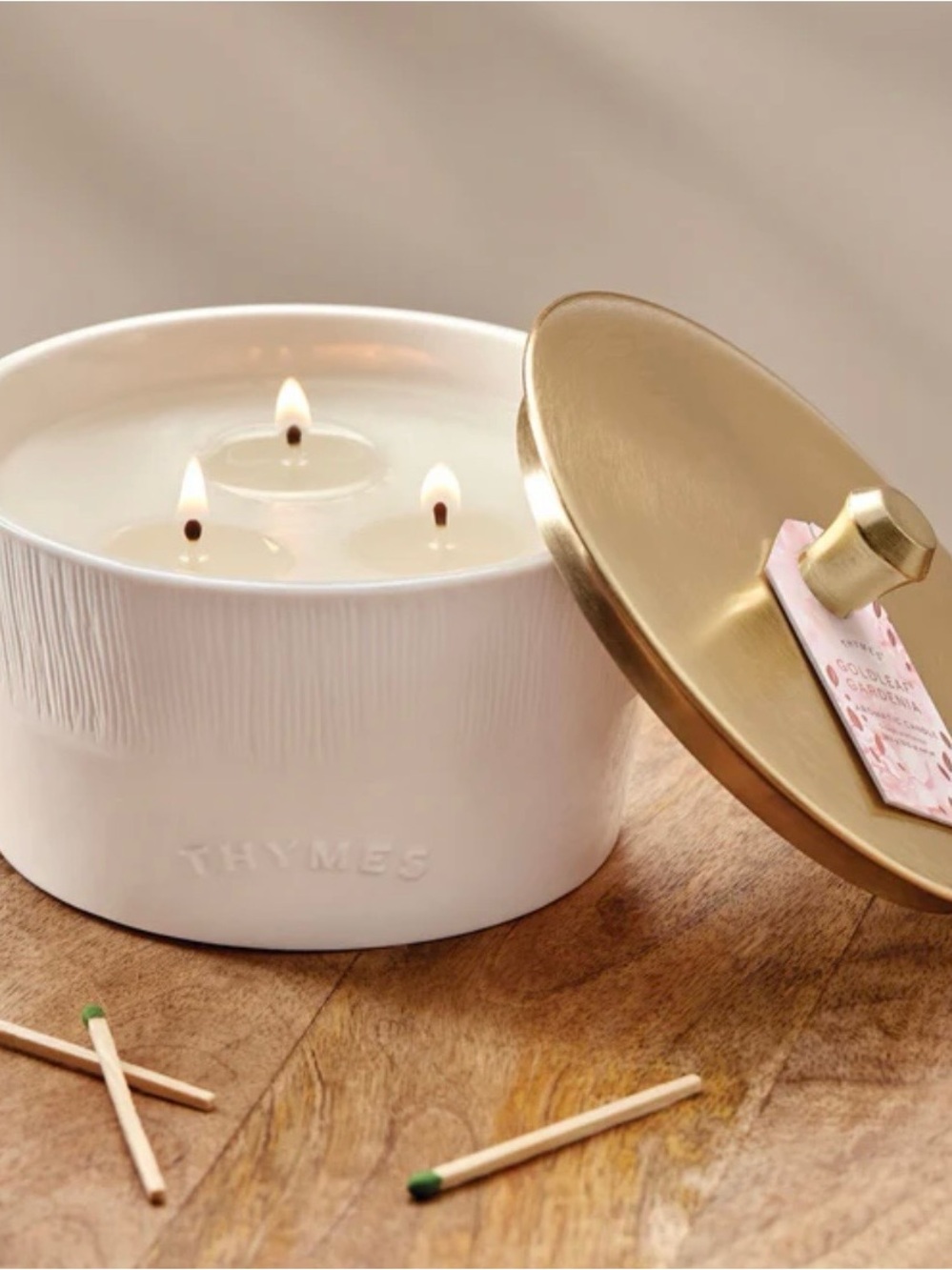 Thymes/Luxury Large Gardenia/3-wick scented candle/NIB! Sealed/Sumptuous scent!